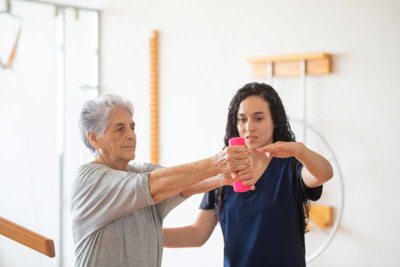 Behind the Scenes: A Day in the Life of a Physical Therapy Aide